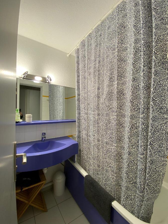 Appartement En Residence Privee, Face A La Mer Avec Acces Direct Plage อิแยร์ ภายนอก รูปภาพ